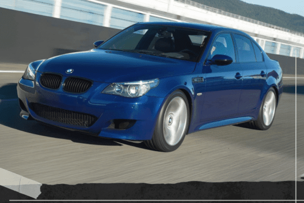 Bmw M5 E60, berlina con motore da Formula 1